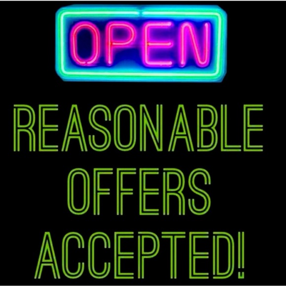Accessories - Unlisted #1 as is live auction